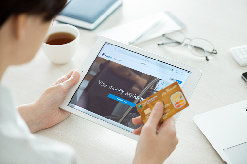 Is it Better to Pay With a Debit Card or PayPal Balance?