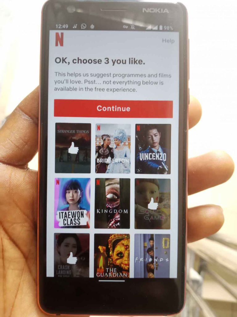 select the 3 favorite movies  watch list on Netflix 